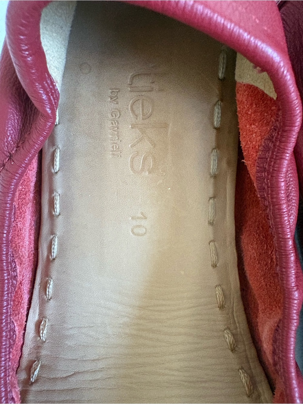 Red Tieks ~ size 10 - Picture 7 of 13